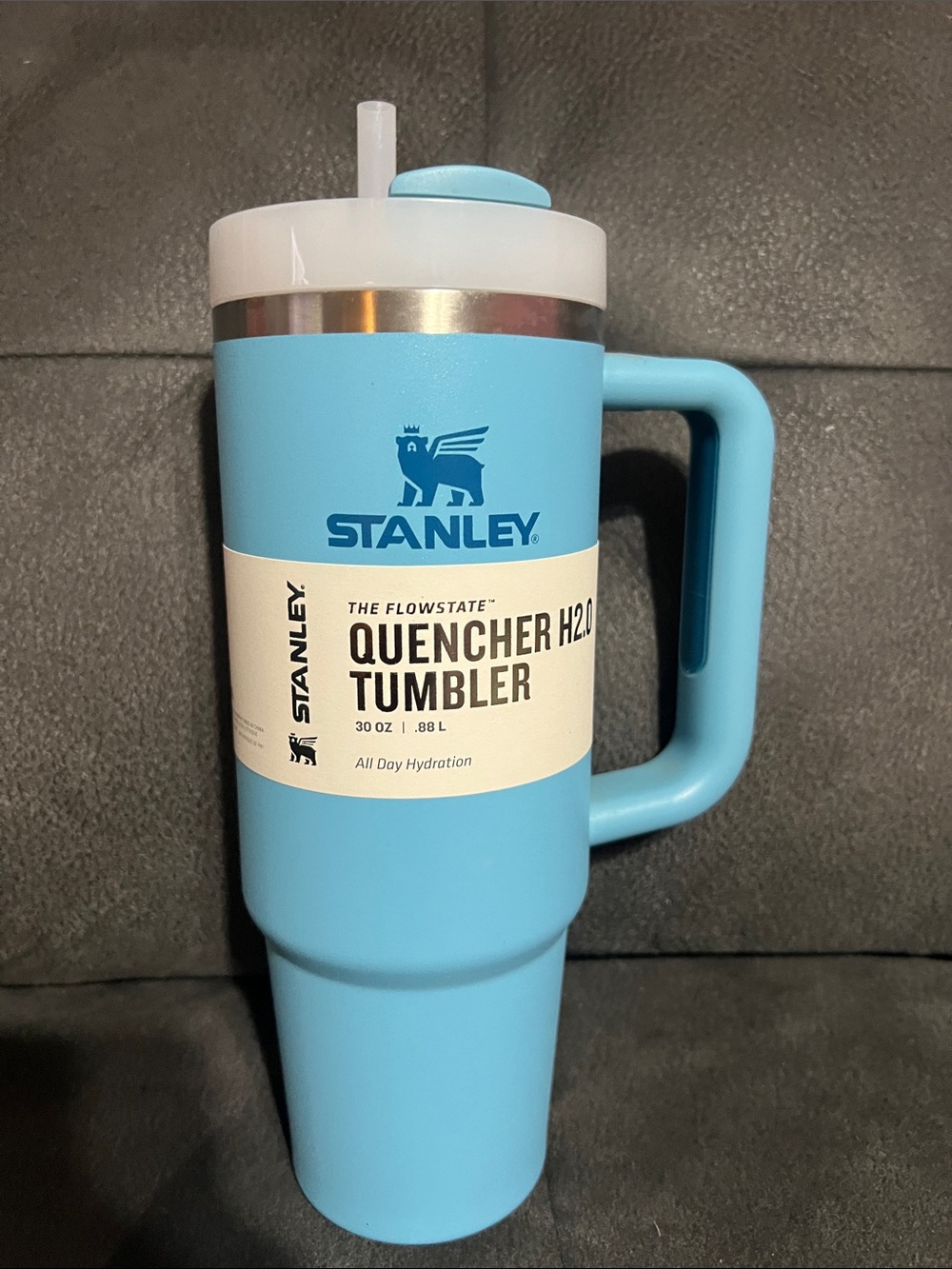 Stanley Light Blue Quencher H2.0 Tumbler with Handle